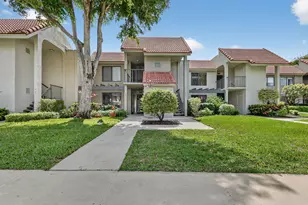 5561 Fairway Park Dr, Boynton Beach, FL 33437 - Photo 1