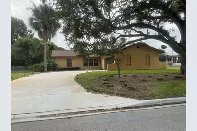 2207 Avenue O, Fort Pierce, FL 34950 - Photo 1