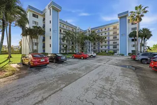 4700 Lucerne Lakes Blvd W, Greenacres, FL 33467 - Photo 1