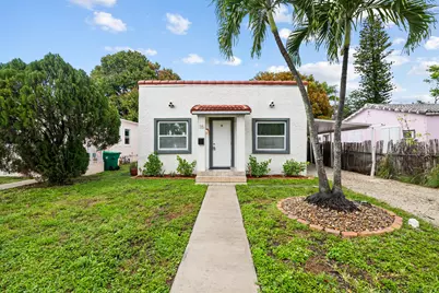 35 SE 12th Street, Dania Beach, FL 33004 - Photo 1