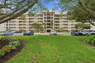 2801 N Palm Aire Dr, Pompano Beach, FL 33069 - Photo 1