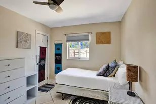 2099 NE 4th Ct, Boca Raton, FL 33431 - Photo 18
