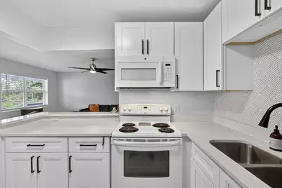 155 Windsor G, West Palm Beach, FL 33417 - Photo 1