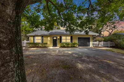 227 W Riverside Drive, Jupiter, FL 33469 - Photo 1