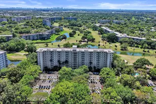 3520 Oaks Way, Pompano Beach, FL 33069 - Photo 1