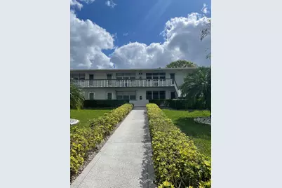376 Windsor Q, West Palm Beach, FL 33417 - Photo 1