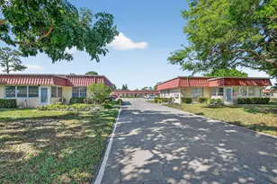 856 A Salem Ln, Lake Worth, FL 33467 - Photo 1