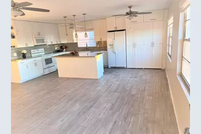 1401 SW 135th Terrace #414h, Pembroke Pines, FL 33027 - Photo 1