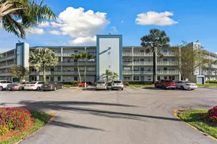 1047 Lincoln C, Boca Raton, FL 33434 - Photo 1