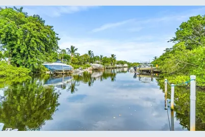 751 Hummingbird Way #5, North Palm Beach, FL 33408 - Photo 1