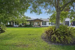 836 34th Ave, Vero Beach, FL 32960 - Photo 1