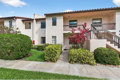 21452 Juego Circle, Boca Raton, FL 33433 - Photo 1