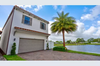 3001 King Palm Way, Riviera Beach, FL 33410 - Photo 1