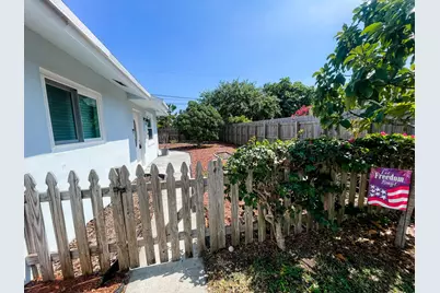 2213 NE 3rd Avenue #2215, Delray Beach, FL 33444 - Photo 1