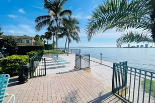 1060 Lake Shore Dr, Lake Park, FL 33403 - Photo 1