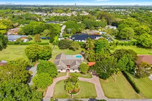 5500 SW 111th Terrace, Davie, FL 33328 - Photo 1