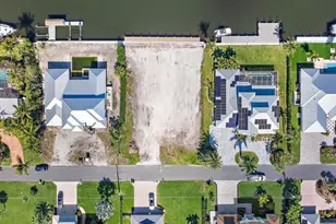 8531 SE Driftwood St, Hobe Sound, FL 33455 - Photo 1