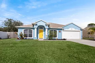 949 SE Bywood Ave, Port Saint Lucie, FL 34983 - Photo 1