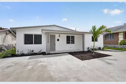 1225 W 32 Street, Riviera Beach, FL 33404 - Photo 1