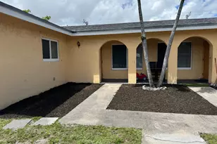 2339 NW 28th St, Oakland Park, FL 33311 - Photo 1