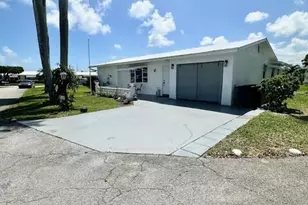 811 SW 18th Ct, Boynton Beach, FL 33426 - Photo 1