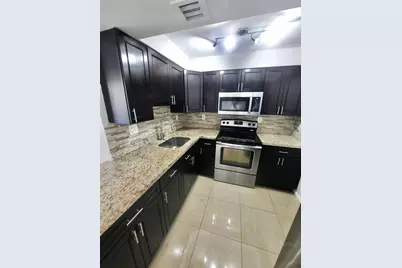 706 Executive Center Drive #28, West Palm Beach, FL 33401 - Photo 1