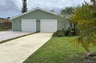 1438 SE Larkwood Cir, Port Saint Lucie, FL 34952 - Photo 1