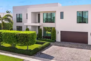 254 NE 4th St, Boca Raton, FL 33432 - Photo 1