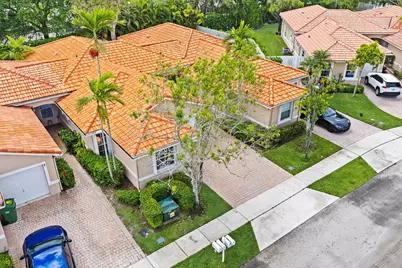 13050 NW 5th Street, Pembroke Pines, FL 33028 - Photo 1