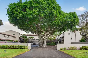 149 NW 70th St, Boca Raton, FL 33487 - Photo 1