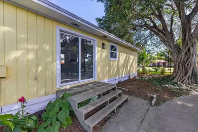 117 NE 8th Street, Pompano Beach, FL 33060 - Photo 1