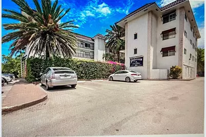 924 SE 2nd Street #20, Fort Lauderdale, FL 33301 - Photo 1
