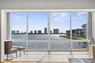 2936 Lake Shore Dr, West Palm Beach, FL 33404 - Photo 1