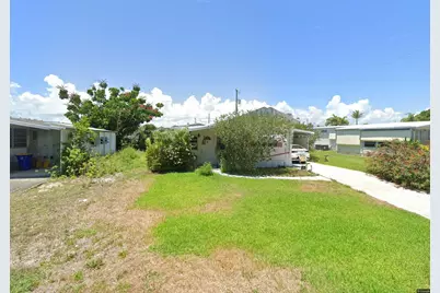 7470 SE Eagle Avenue, Hobe Sound, FL 33455 - Photo 1