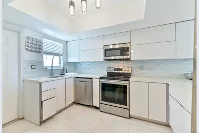 2841 NE 33rd Court #303, Fort Lauderdale, FL 33306 - Photo 1