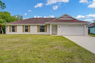 2125 SW Salvatierra Blvd, Port Saint Lucie, FL 34987 - Photo 1