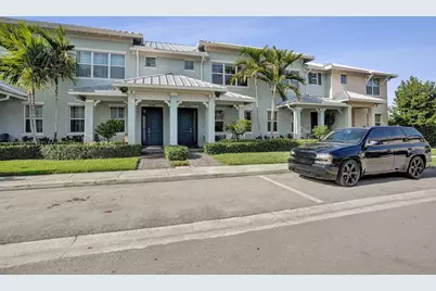 1300 Eucalyptus Drive #3, Hollywood, FL 33021 - Photo 1