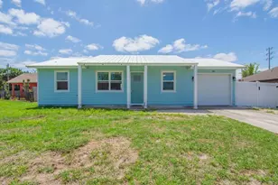 980 SW Connecticut Terrace, Port Saint Lucie, FL 34953 - Photo 1