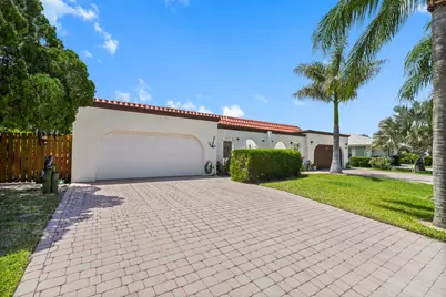 3922 SE Fairway W, Stuart, FL 34997 - Photo 1