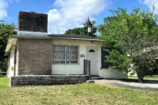 1789 Bacom Point Rd, Pahokee, FL 33476 - Photo 1