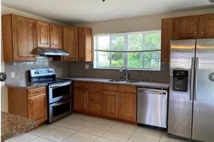 7821 NW 14th St, Pembroke Pines, FL 33024 - Photo 1