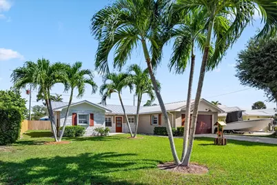 8053 SE Carlton Street, Hobe Sound, FL 33455 - Photo 1