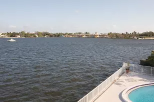 301 Croton Ave, Lantana, FL 33462 - Photo 1