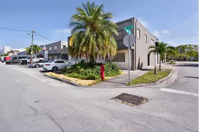 936 NW 1st Street, Fort Lauderdale, FL 33311 - Photo 1