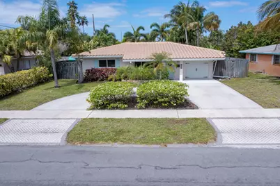 421 SE 4th Terrace, Pompano Beach, FL 33060 - Photo 1