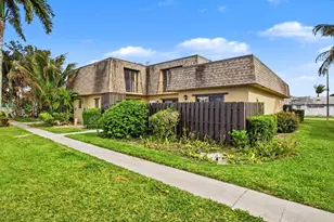 4102 Waterview Cir, Palm Springs, FL 33461 - Photo 1