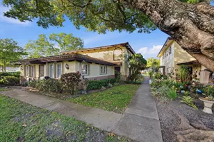 8811 NW 28th Dr, Coral Springs, FL 33065 - Photo 1