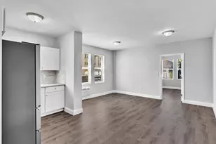 1142 SW 4th St, Miami, FL 33130 - Photo 1