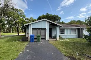 5586 N Lakewood Cir Circle E, Margate, FL 33063 - Photo 1