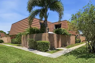 223 2nd Ct, Palm Beach Gardens, FL 33410 - Photo 1